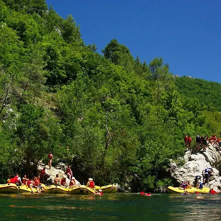 Vujevic Daire Duće